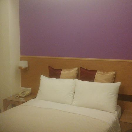 Hotel Purple Garden à Taipei Extérieur photo