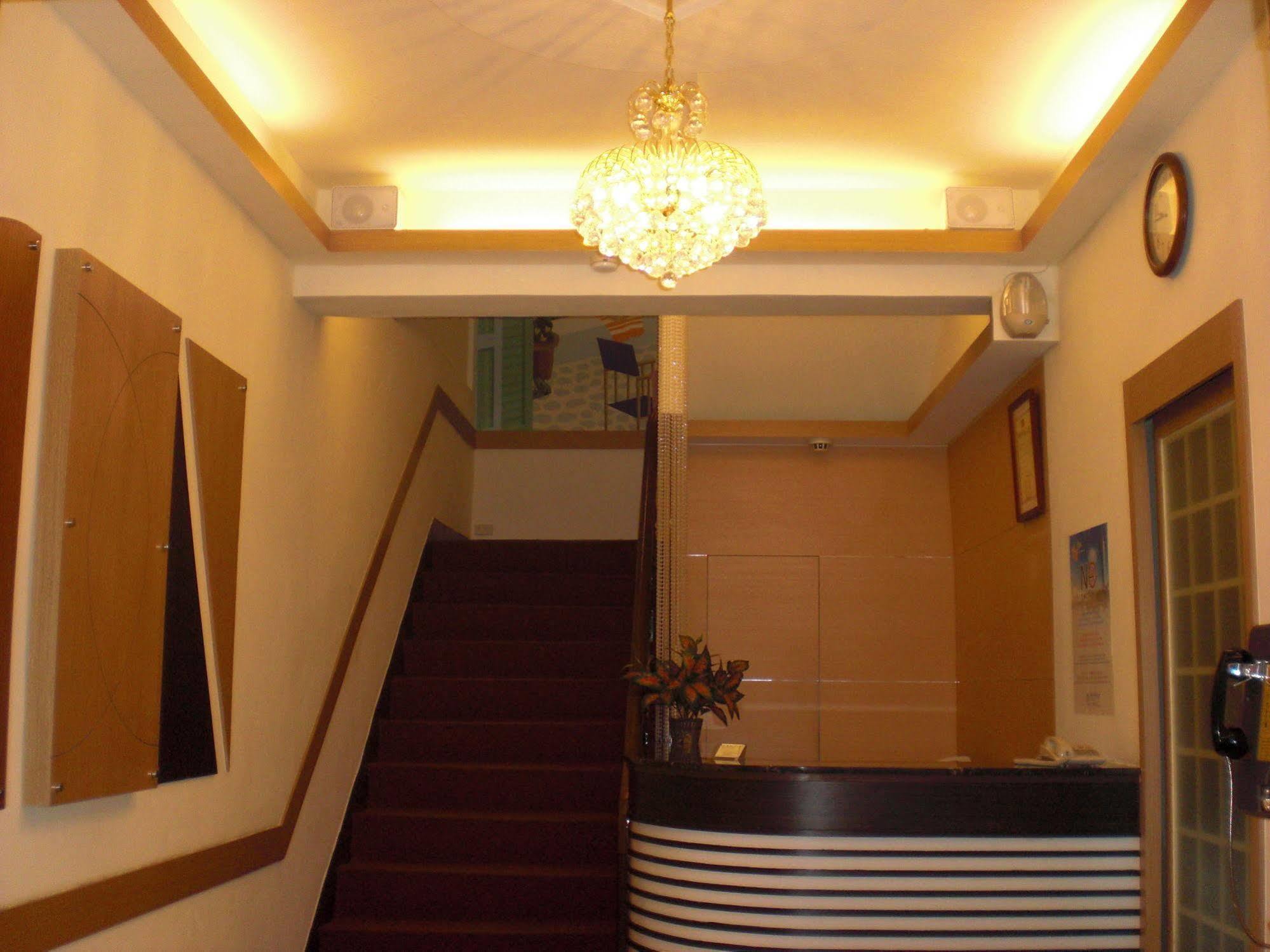 Hotel Purple Garden à Taipei Extérieur photo